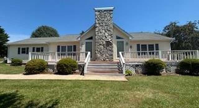 Photo of 1608 Dakota Dr, Hudson, NC 28638