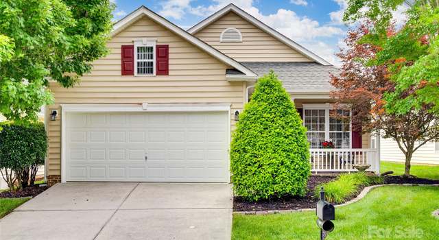 Photo of 422 Garnet Ct, Fort Mill, SC 29708