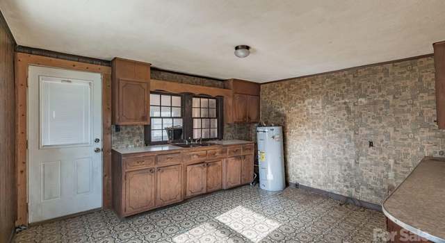 Photo of 3467 Clearview Ln, Maiden, NC 28650
