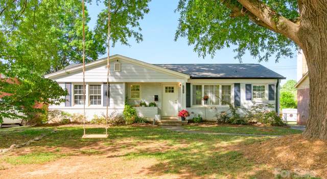 Photo of 4838 Holbrook Dr, Charlotte, NC 28212