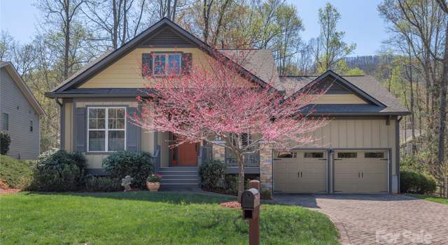 Photo of 28 Sparkle Dun Dr, Biltmore Lake, NC 28715