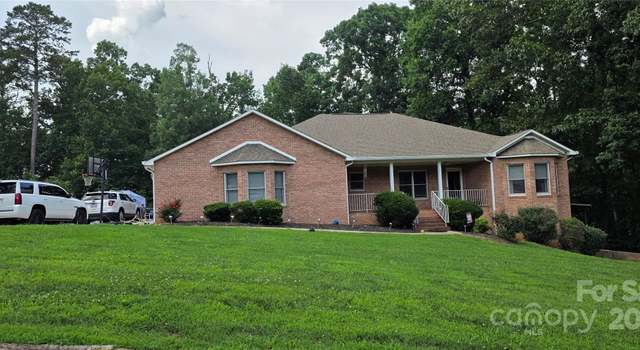 Photo of 110 Pineburr Ave SW, Valdese, NC 28690