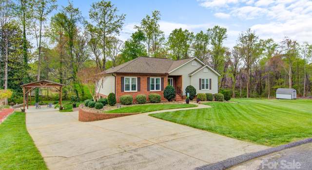 Photo of 2318 20th Avenue Ct NE, Hickory, NC 28601