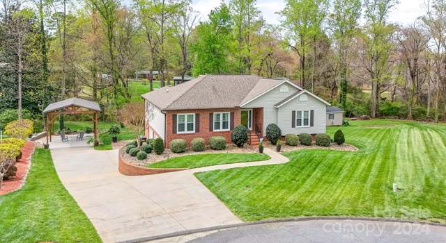 Photo of 2318 20th Avenue Ct NE, Hickory, NC 28601