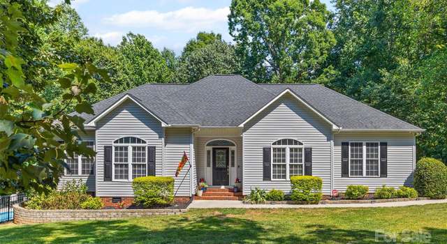 Photo of 1528 Autumn Brook Ln, York, SC 29745