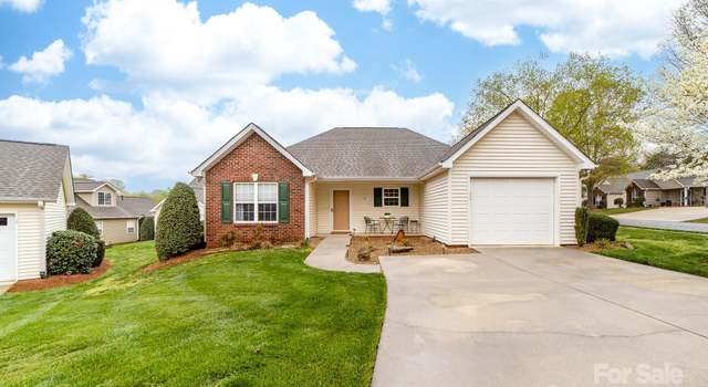 Photo of 131 Ashwood Ln, Mooresville, NC 28117