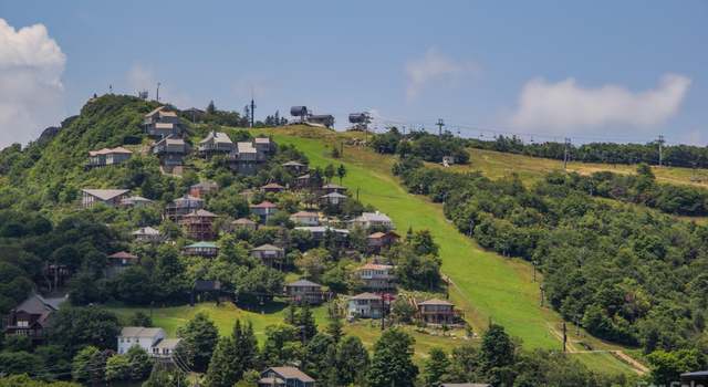 Photo of 301 Pinnacle Inn Rd #2313, Beech Mountain, NC 28604
