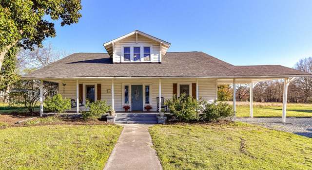 Photo of 214 W Elm St, Wingate, NC 28174