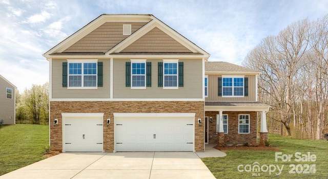 Photo of 8012 Kennesaw Dr, Gastonia, NC 28056