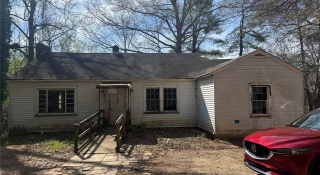Photo of 133 Green Pl, Lenoir, NC 28645