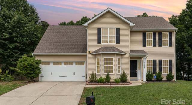 Photo of 6608 Pattonsburg Dr, Charlotte, NC 28213