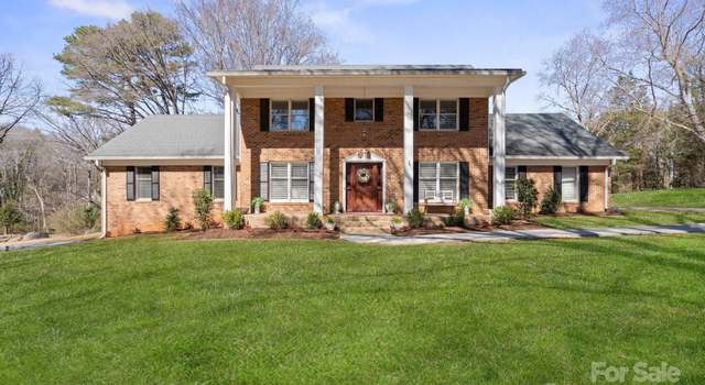 Photo of 107 Cambridge Rd, Huntersville, NC 28078
