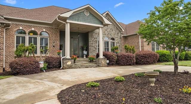 Photo of 5100 Walnut Grove Ct, Mount Holly, NC 28120