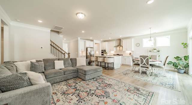 Photo of 113 Summerhill Dr, Mooresville, NC 28115