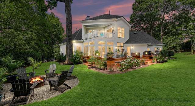 Photo of 19205 Hidden Cove Ln, Cornelius, NC 28031