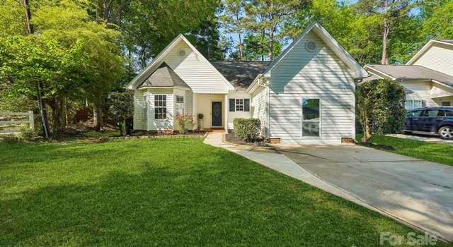 Photo of 9200 Forest Green Dr, Charlotte, NC 28227