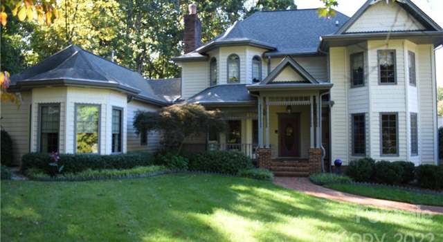 Photo of 711 1st Avenue Pl NE, Conover, NC 28613