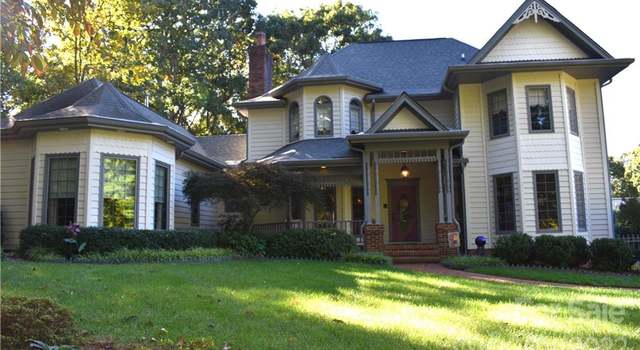 Photo of 711 1st Avenue Pl NE, Conover, NC 28613