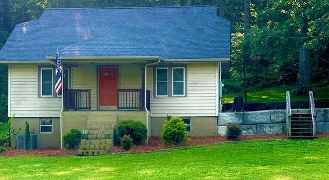 Photo of 149 Poplar Dr W, Marion, NC 28752