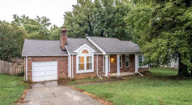 Photo of 7338 Glenmont Dr, Charlotte, NC 28227