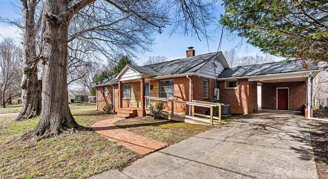 Photo of 1407 17th Ave NE, Hickory, NC 28601