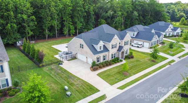 Photo of 212 Hollyhock Dr, Matthews, NC 28104