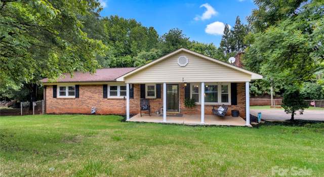 Photo of 511 Apple Ln, Bessemer City, NC 28016