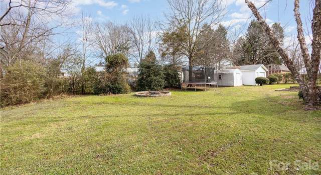 Photo of 135 Longfield Dr, Mooresville, NC 28115