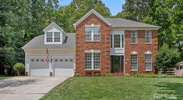 Photo of 15319 Great Glen Ln, Huntersville, NC 28078