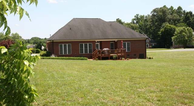 Photo of 6002 Embassy Ct, Wesley Chapel, NC 28110