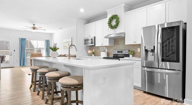 Photo of 781 Hazel Way, Denver, NC 28037