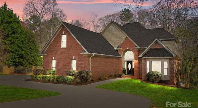 Photo of 221 Colony Dr, Mooresville, NC 28115