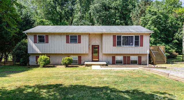 Photo of 154 Seven Oaks Ln, Statesville, NC 28677