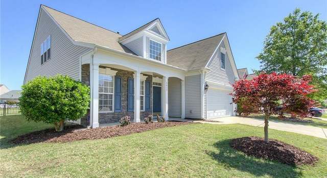 Photo of 8413 Darcy Hopkins Dr, Charlotte, NC 28277