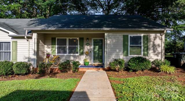 Photo of 1124 St. Charles Ct #3, Newton, NC 28658