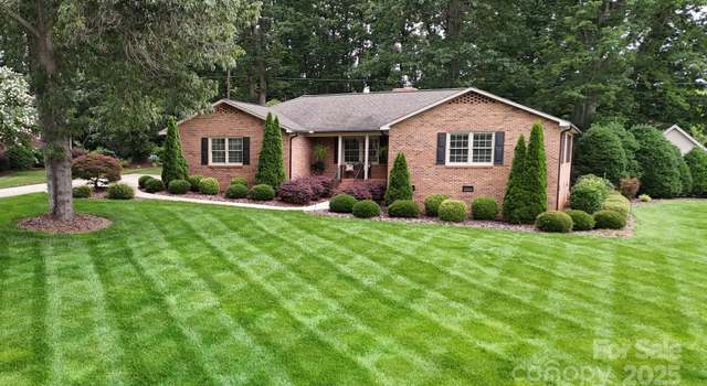 Photo of 1695 Arden Dr, Lincolnton, NC 28092