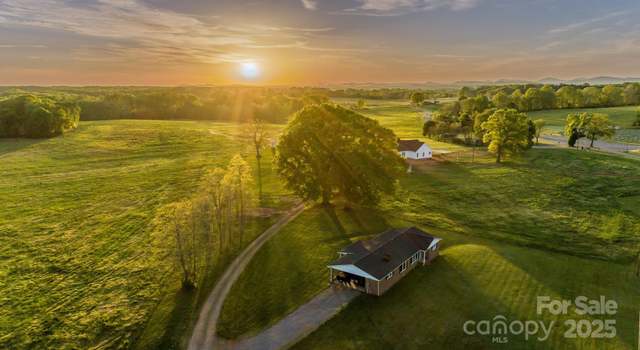 Photo of 153 Coachman Loop, Statesville, NC 28625