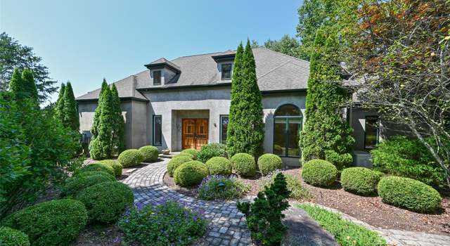 Photo of 5 Meadow Ridge Dr, Asheville, NC 28804