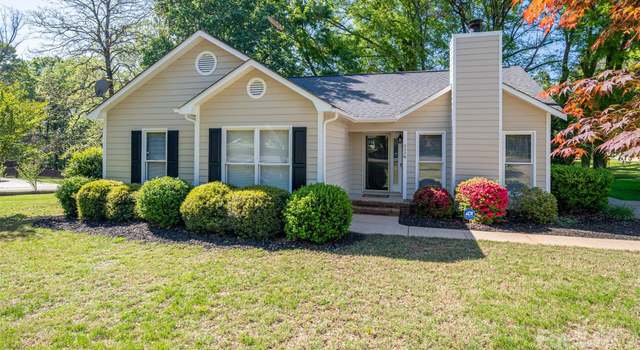 Photo of 602 S Church St, Lowell, NC 28098