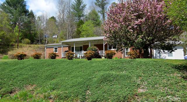 Photo of 5360 Franklin Pl, Collettsville, NC 28611