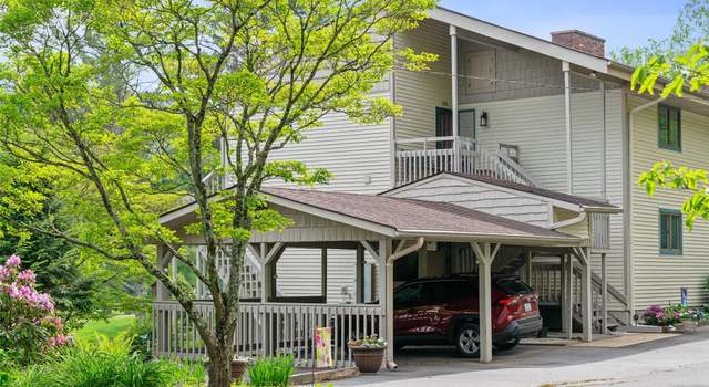 Photo of 301 Fairway Ln, Spruce Pine, NC 28777