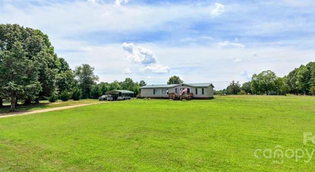 Photo of 302 Edwards Rd, Mooresville, NC 28115