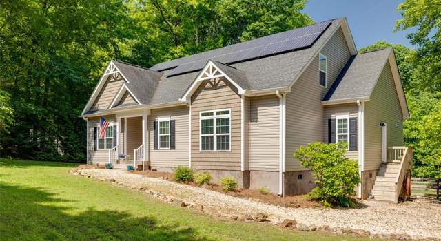 Property at 3243 Farmcrest Ct, Fort Mill, SC 29708, 4 beds, 3 baths