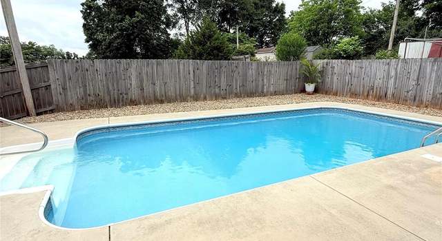 Photo of 137 Hardin Rd, Forest City, NC 28043