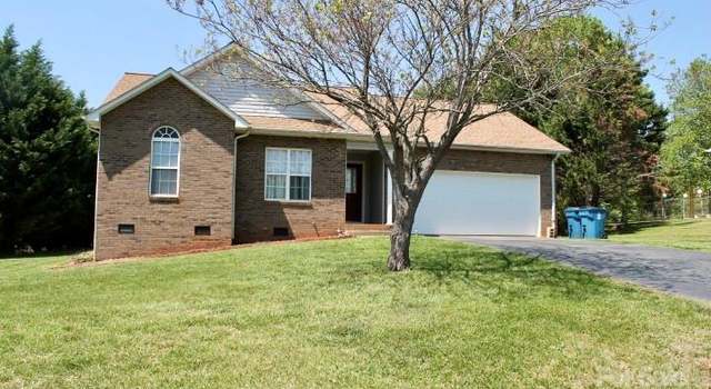 Photo of 5065 Gateway Dr, Claremont, NC 28610