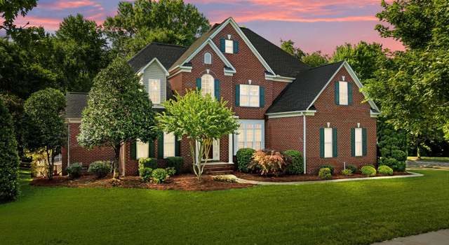 Property at 2504 Fallbrook Pl, Concord, NC 28027, 5 beds, 3 baths