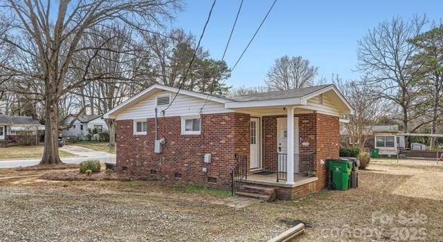Photo of 3512 Carlyle Dr, Charlotte, NC 28208