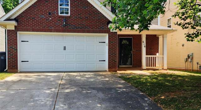 Photo of 616 Mountain Quail Dr, Charlotte, NC 28216