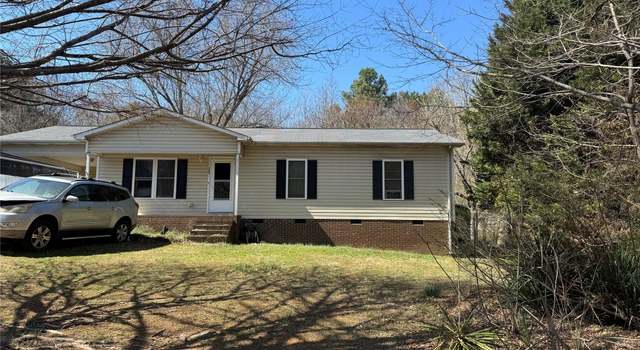 Photo of 303 Ellenwood Dr, Albemarle, NC 28001