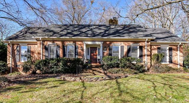 Photo of 4511 Twin Oaks Pl, Charlotte, NC 28212